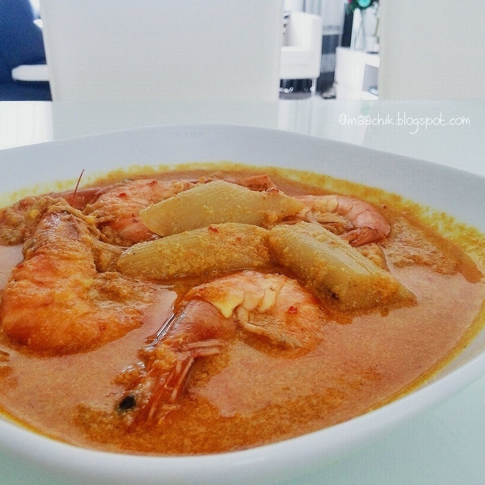 Aku Bukan Cheff Gulai Lemak Udang dengan Batang Keladi