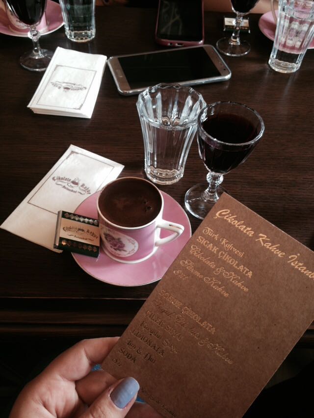 Gezdim GördümÇikolata Kahve Busenaz Melikoglu