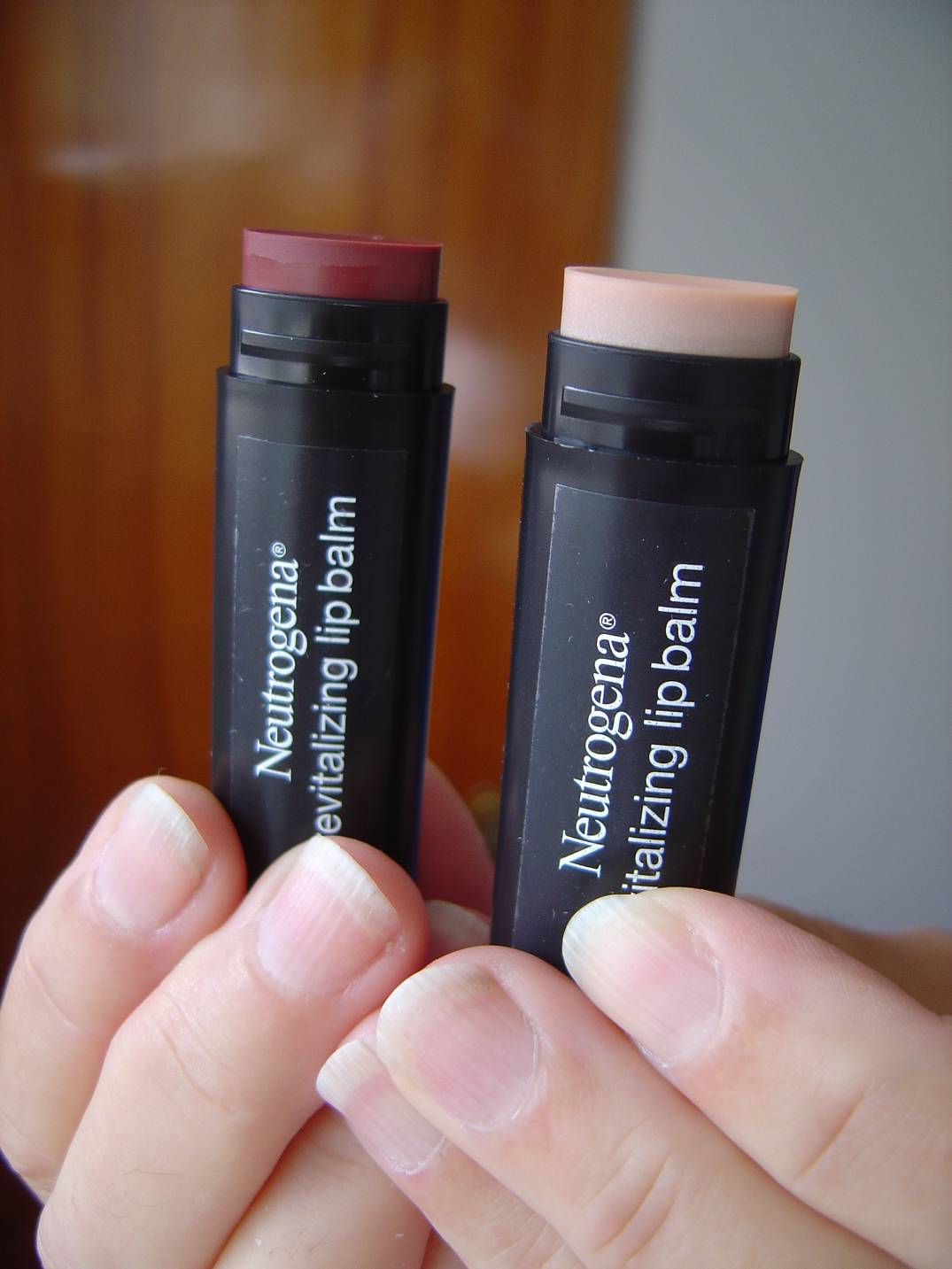 Nuts 4 Stuff Neutrogena Revitalizing Lip Balm And Boost Neutrogena Revitalizing Lip Balm And Boost Intense Moisture Therapy Review