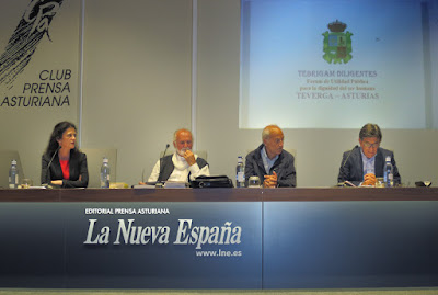 Presentación del libro El desván de los vencejos azules, Celso Peyroux