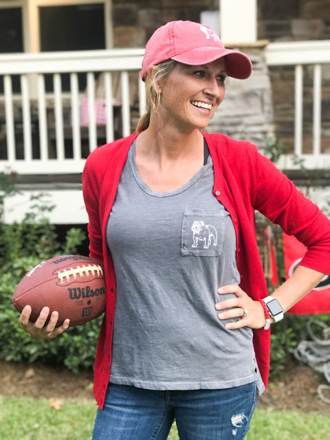 Love this vintage tee and hat for UGA football Game Days! Super cute women's clothing line for tailgate attire. Southern style tailgate style!