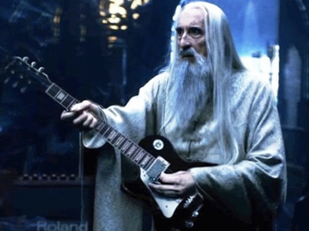 Porque Saruman también rockeaba....