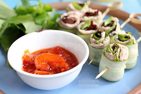 Thit luoc cham mam tom chua khong lo ngan cho bua com ngay he - Anh 8