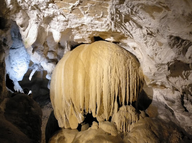 Interior de la Cueva de Urdax