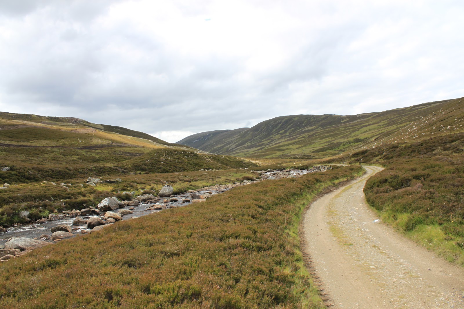 Walking in the North East of Scotland: Loch Callater Circuit