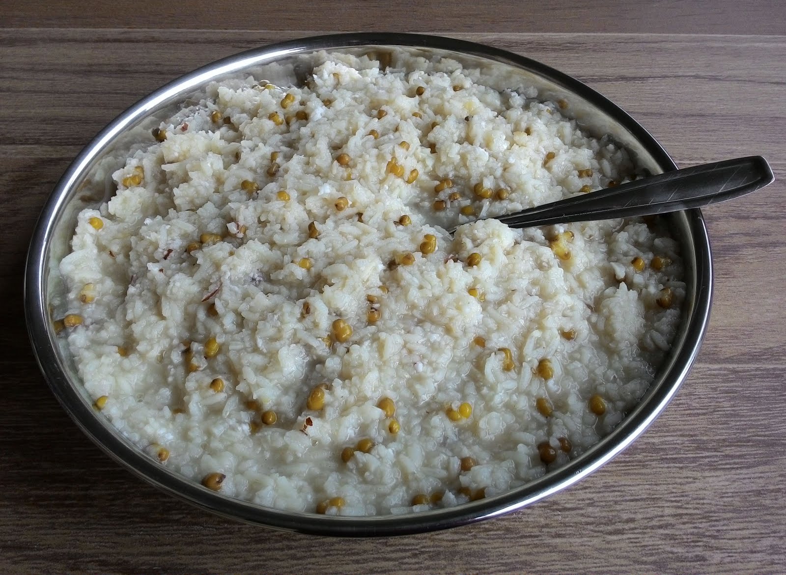 Mouthwatering Food Recipes 25) CHERUPAYAR KANJI