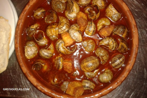Caracoles con Torreznos, según David (Gastasuelas) Caracoles con Torreznos, según David (Gastasuelas)