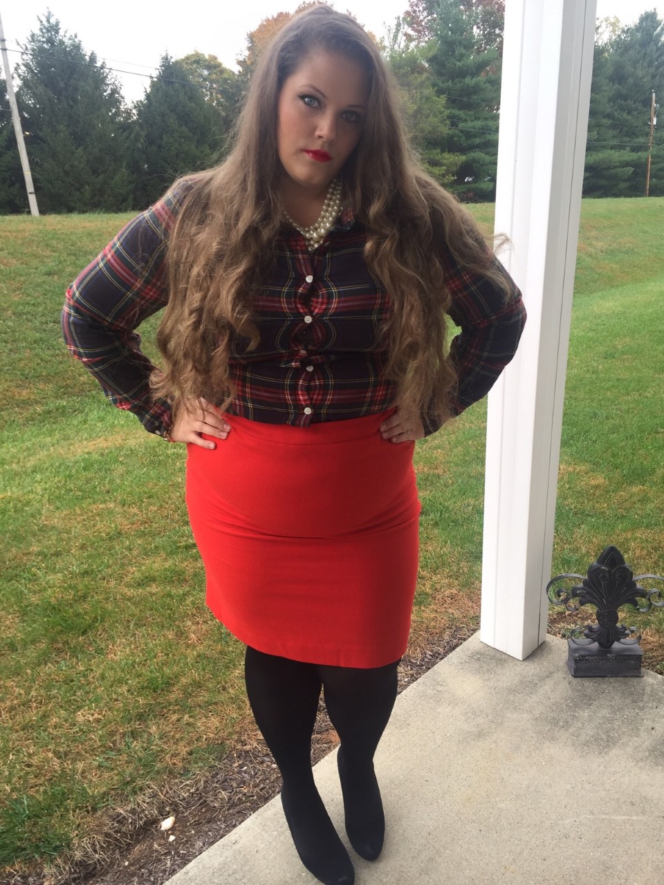 Classically Curvy: Sharpen Your Wardrobe with a Pencil Skirt!