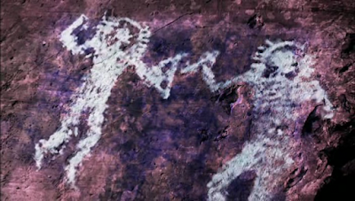 Ancient-Alien-Cave-Paintings.png