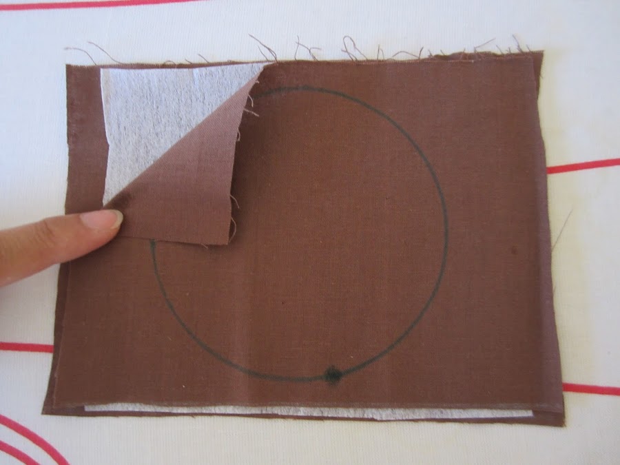 mis nancys, mis peques y yo, tutorial bolsita de viaje, colocar entretela