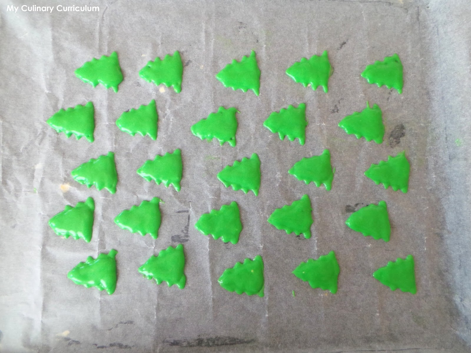 My Culinary Curriculum Biscuit roulé imprimé sapins de My Culinary Curriculum Biscuit roulé imprimé sapins de
