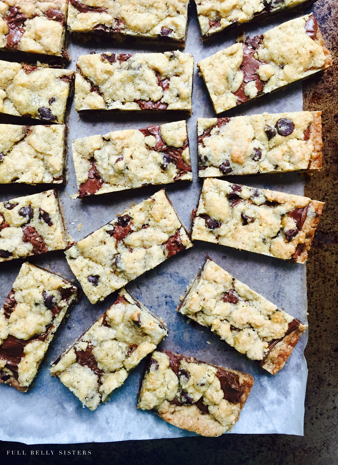 Nutella Filled Chocolate Chip Cookie Bars