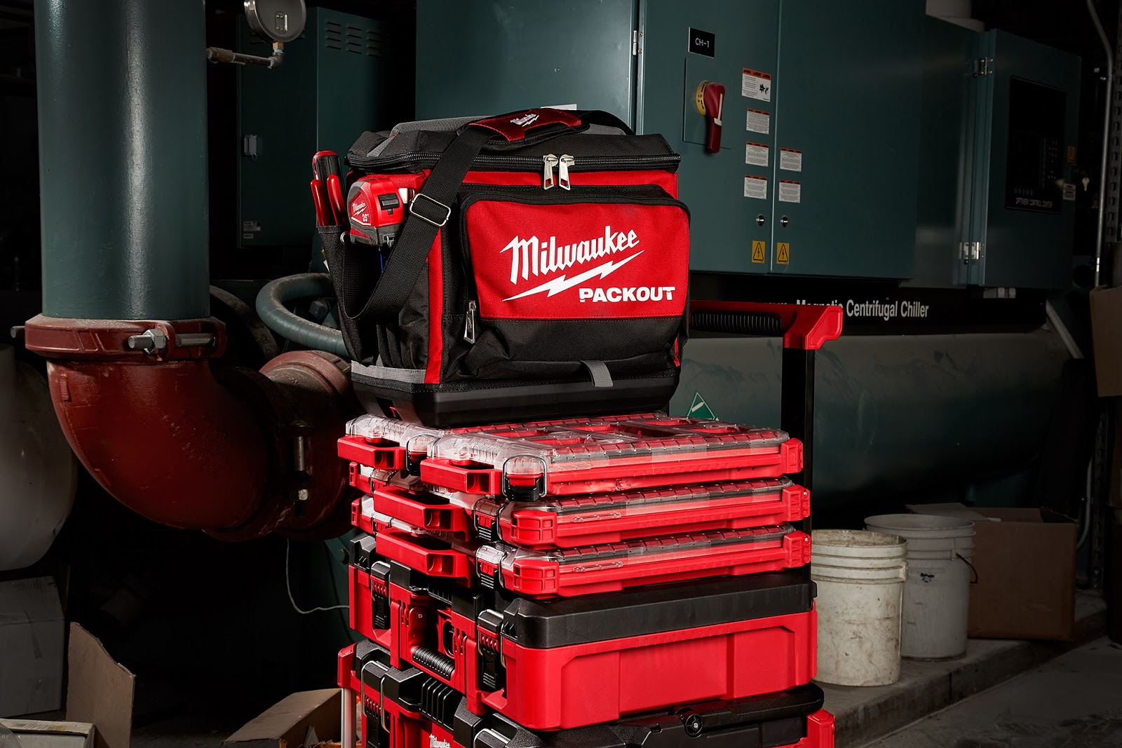 Tool Review Zone Milwaukee's popular PACKOUT modular storage system