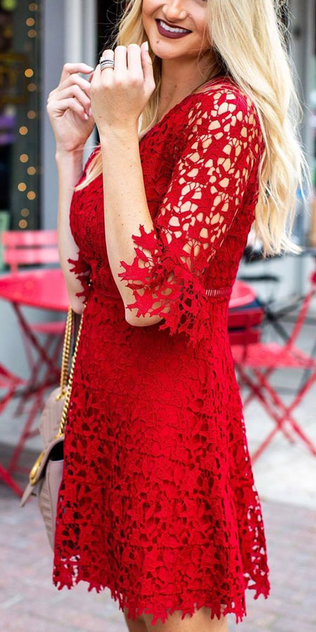 Searching for Stylish Christmas Clothes? Check out these 33+ Party Perfect Cute Christmas Outfits for Women. #christmas #party #style #styleinspiration