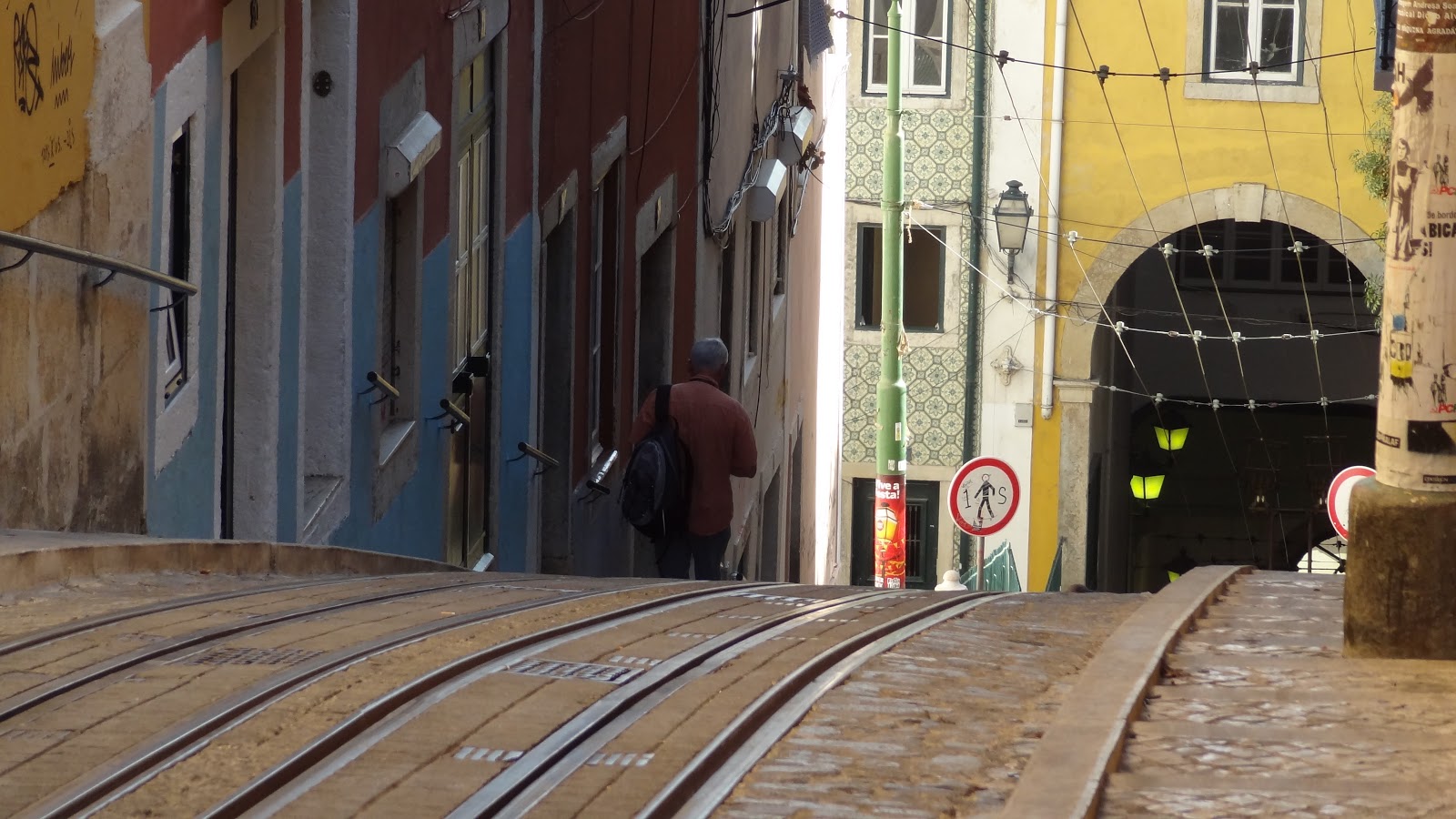 podi és podi: Rua da Bica de Duarte Belo - Lisboa