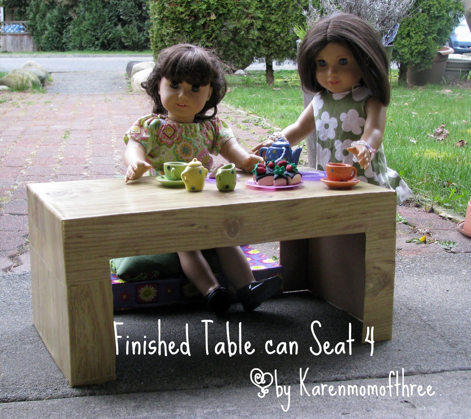 Karen Mom of Three's Craft Blog Need a doll table? Make one like I did!