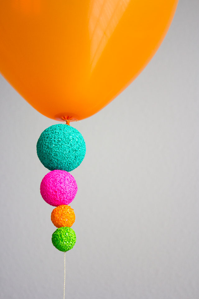 A Fun Way to Decorate Balloons! Design Improvised