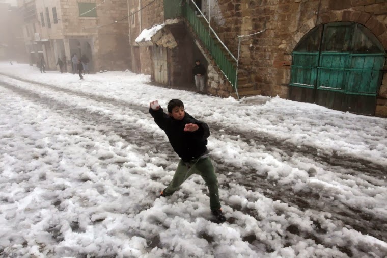 Snow Blankets Cairo For First Time In More Than 100 Years, Paralyzes Jerusalem