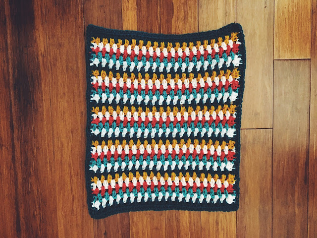 DIY This! Crochet Pillow Free Pattern!