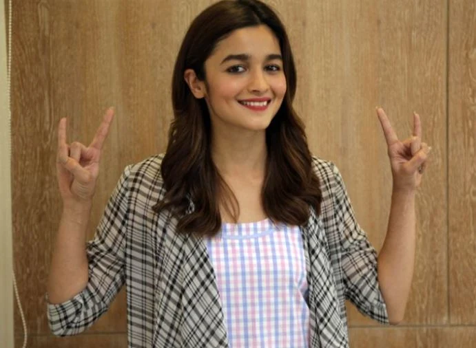 alia bhatt- back to bollywood