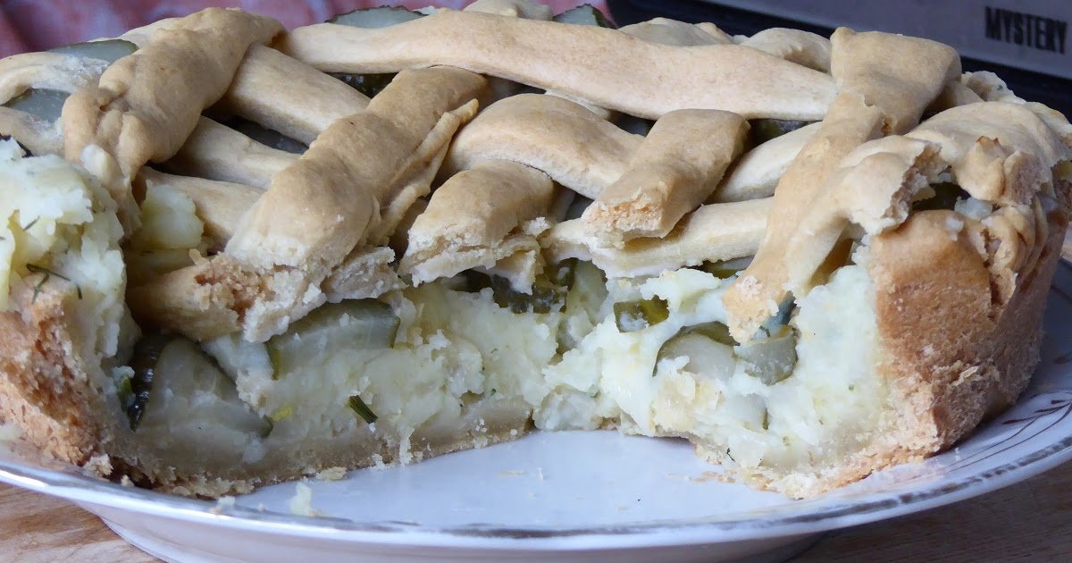 пирожки с несладкой начинкой. ржаные пирожки. двенадцатислойная кулебяка. бэлиш башкирская кухня. открытый слоеный пирог с рыбой.