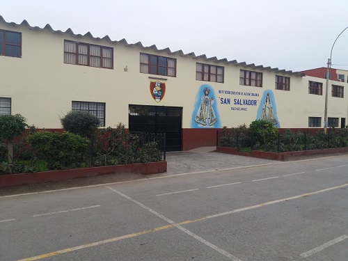 Colegio SAN SALVADOR - Pachacamac