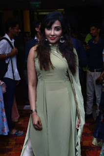 Indian Model Parvatii Nair at White Shadow Magazine launch (7)