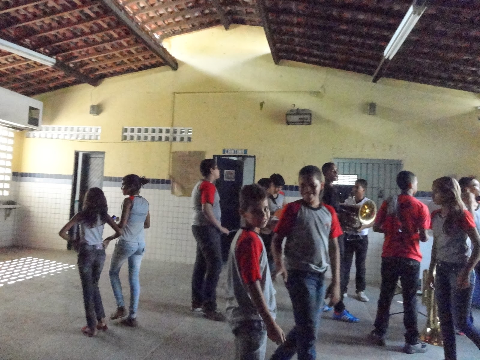 Projetos - Escola Municipal Anísio Teixeira