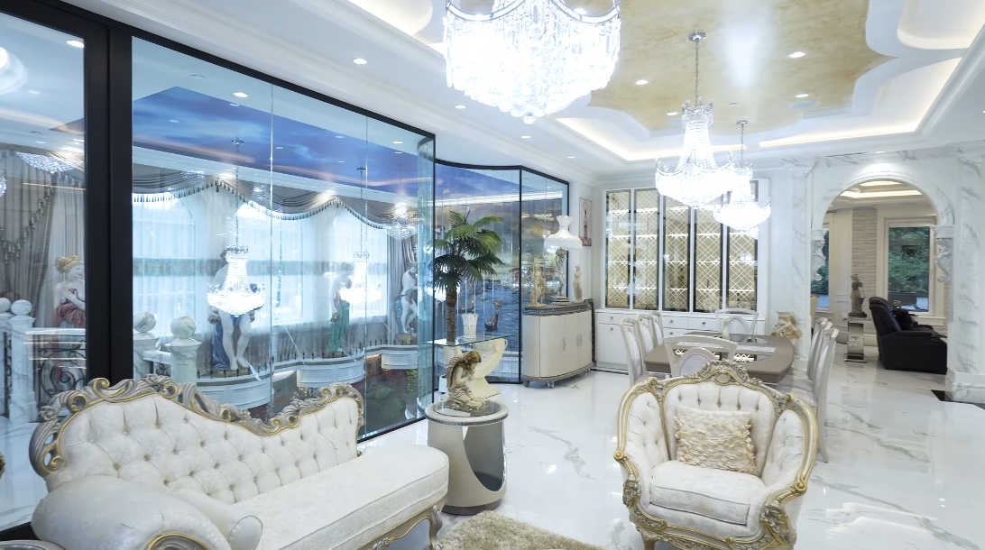 75 Interior Design Photos vs. 1487 Minto Crescent, Vancouver Luxury Mansion Tour