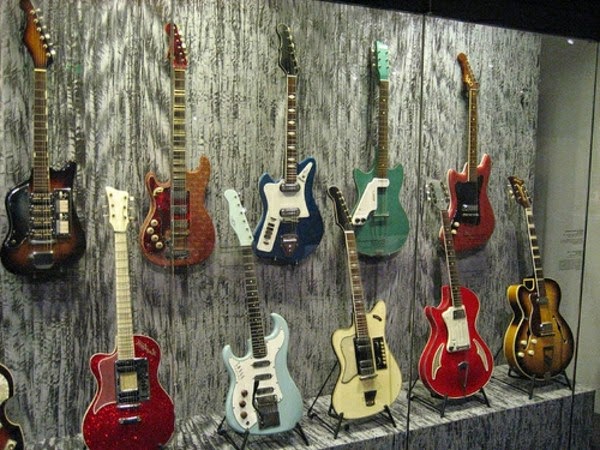 Vintage guitars designs!