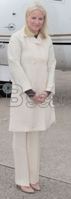 Pantalon Stella Mc Cartney / escarpins Christian Louboutin