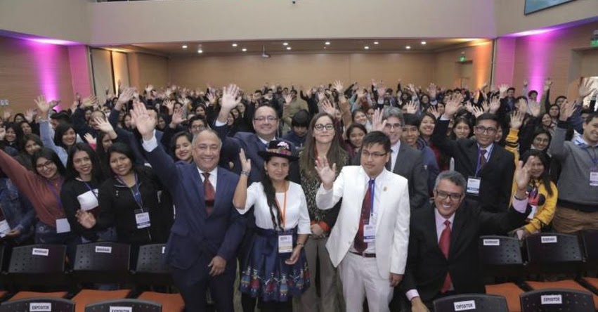 PRONABEC: Talentos becados por el Estado se reúnen con autoridades y empresarios - www.pronabec.gob.pe PRONABEC: Talentos becados por el Estado se reúnen con autoridades y empresarios - www.pronabec.gob.pe