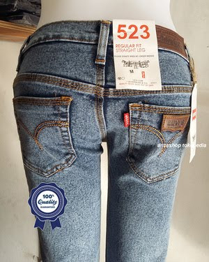 Celana Jeans Branded Levi's/Levis Pensil Cewek ada stock Harga Rp 135.000,-