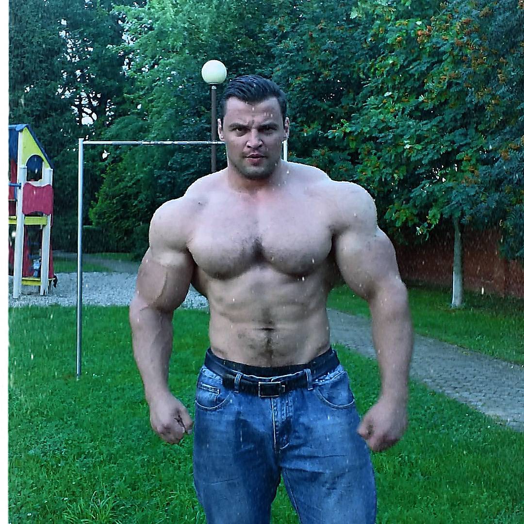 Zeus bodybuilding