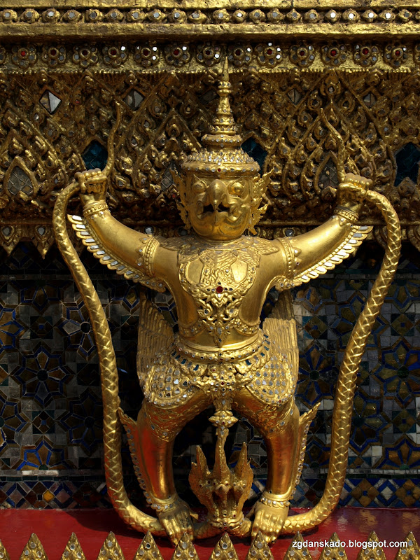Wat Phra Kaew (Świątynia Szmaragdowego Buddy)