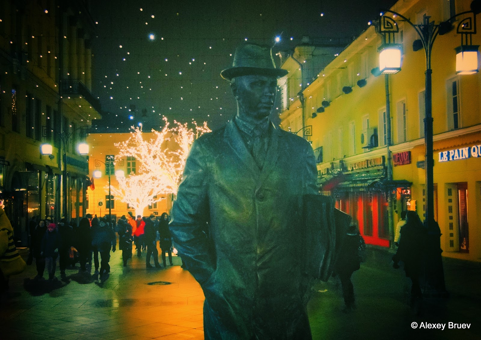 памятник прокофьеву в москве