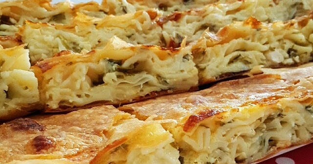 Su Böreği Tadında Makarnalı Börek