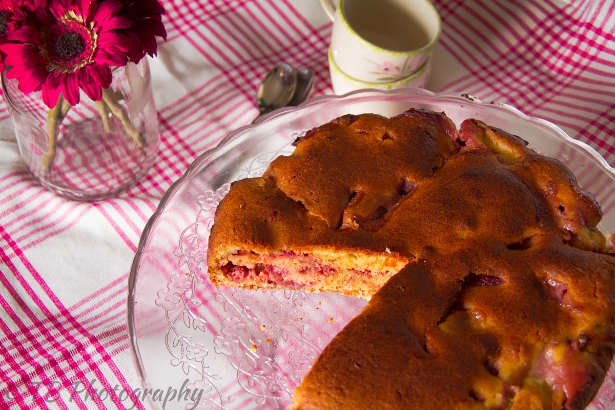 torta alle fragole con cocco e yogurt greco