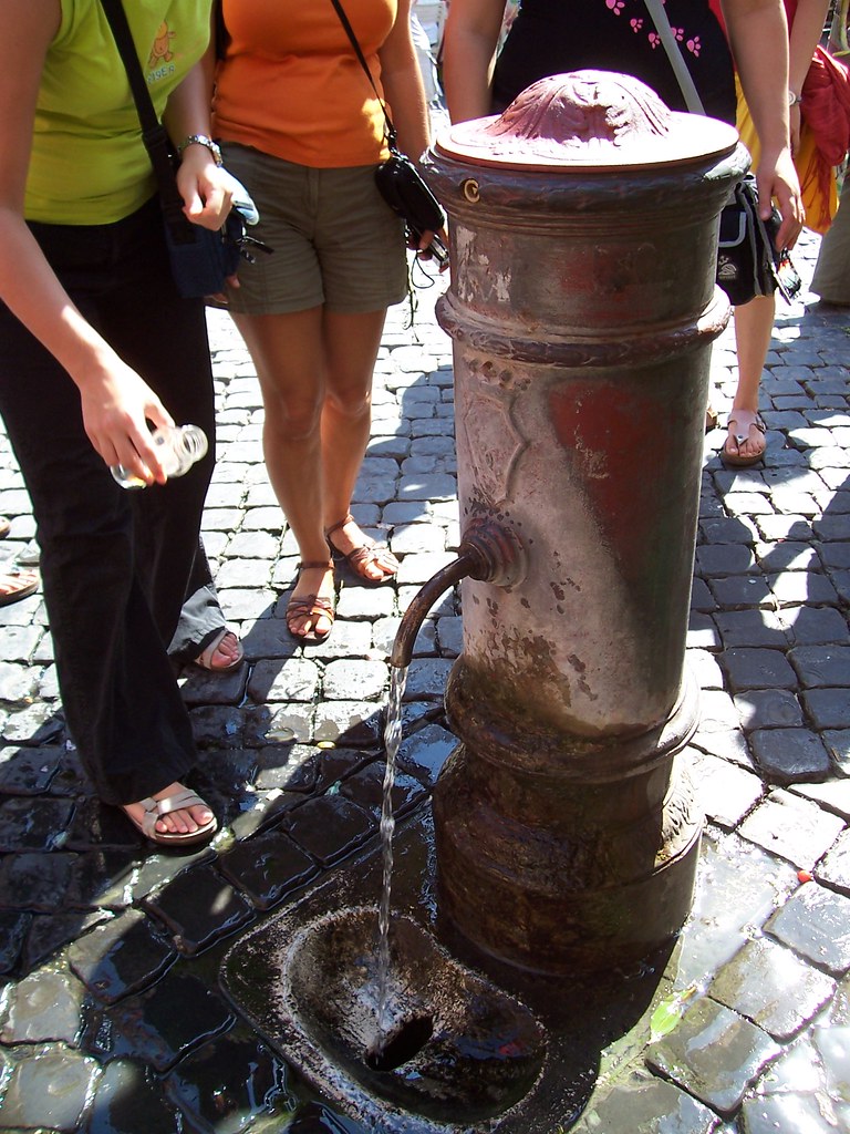 nasoni water fountain