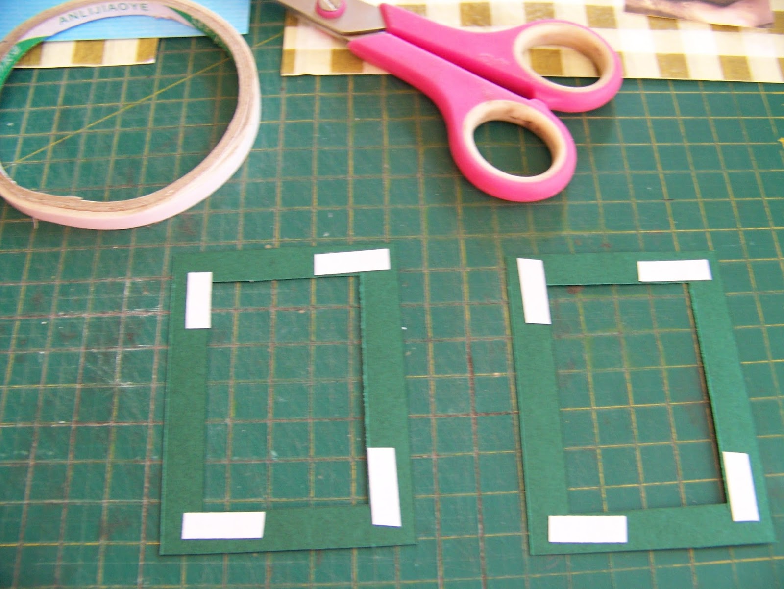 A Pretty Talent Blog Scrapbooking 4 Tearing Ruler, varying frames