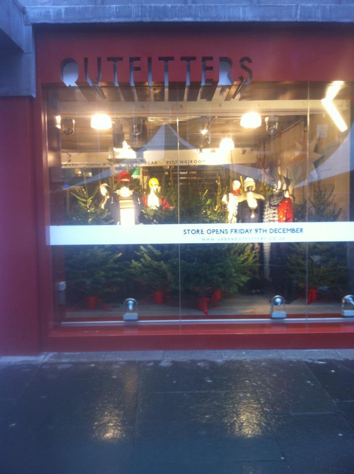 HERE WE GO LOUBY LOU... Urban Outfitters opens in Newcastle!