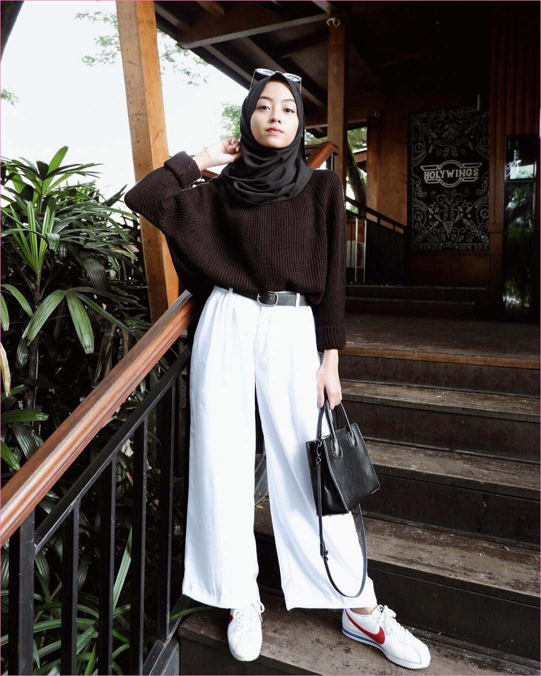 Outfit Celana Coklat Hijab Lengkap Terbaru