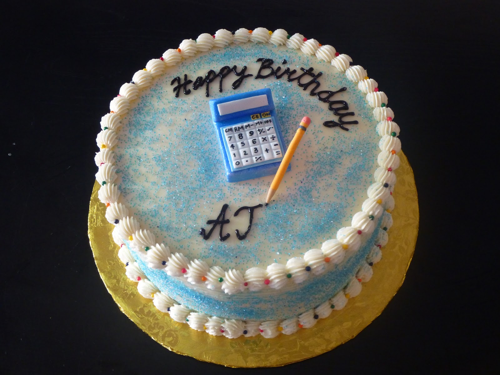 CLASSIC CAKES Calculator & Pencil Cake