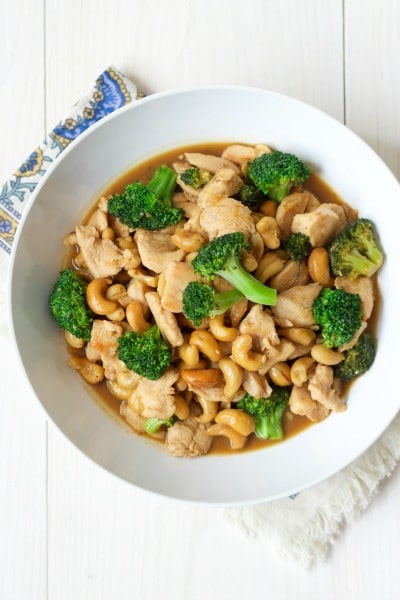 ONE PAN BROCCOLI CASHEW CHICKEN {15 MINUTE MEAL} - CookSep