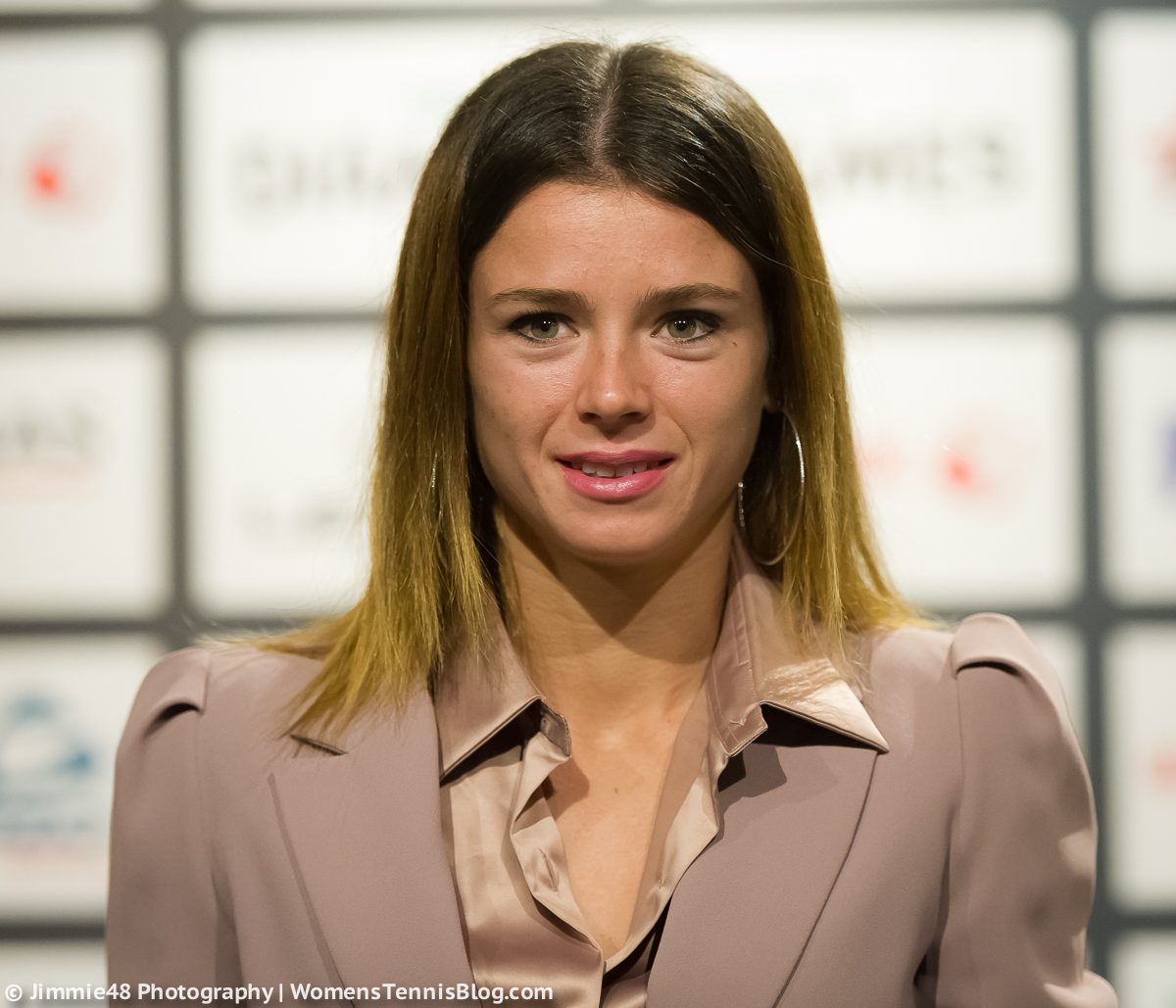 Who Is Camila Giorgi Currently Dating Husband Bio from 2.bp.blogspot.com. 