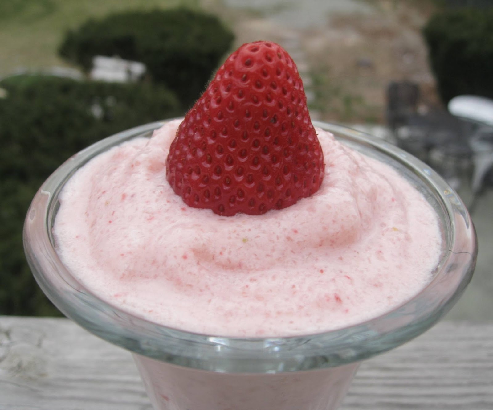 Strawberry and Banana Ice Cream Smoothies