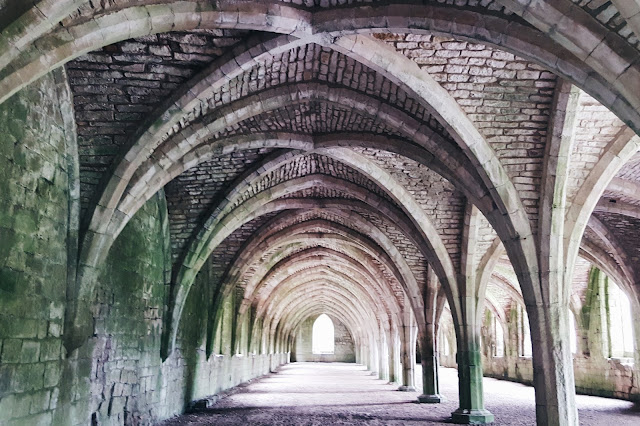 fountains abbey, ripon fountains abbey, ripon