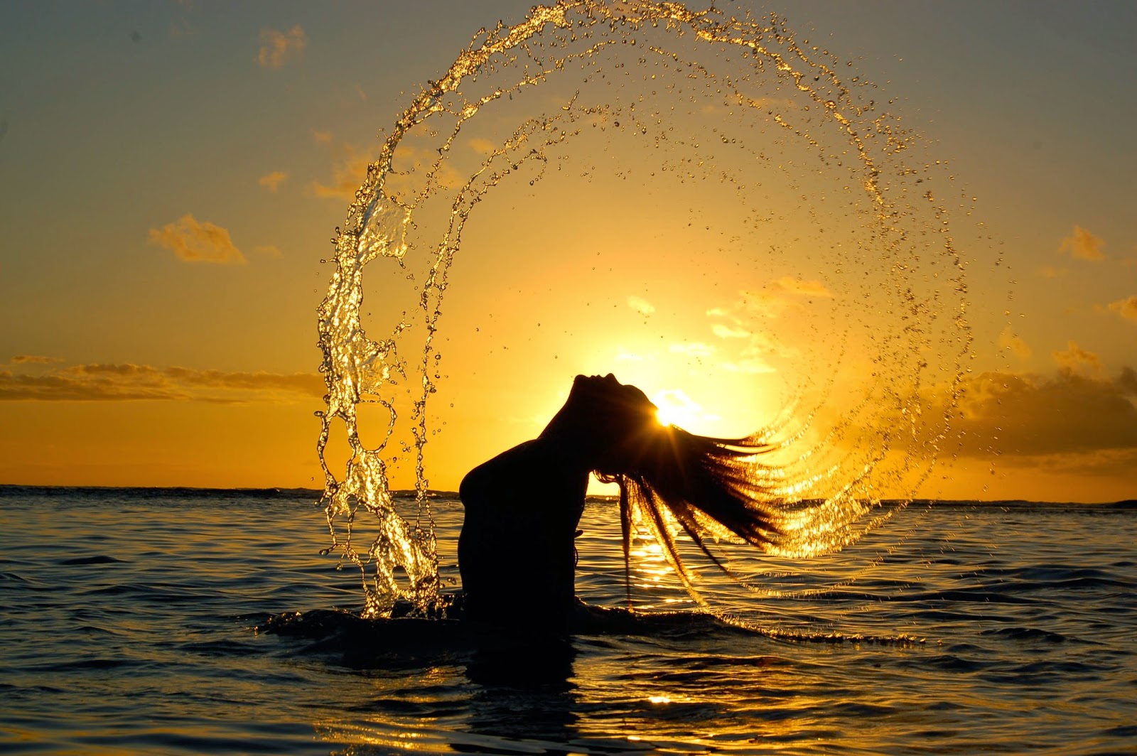 Seducing Girl Bathing Outdoor Looking Hot HD Wallpapers (High