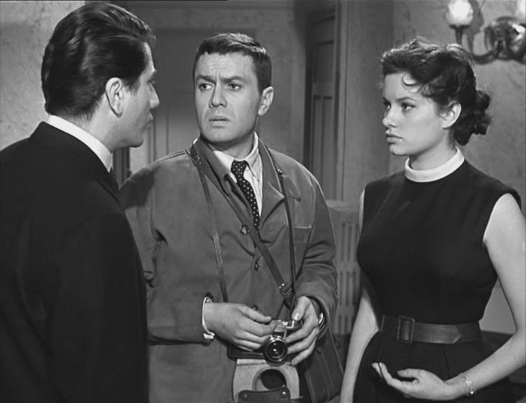 the BlowUp moment En effeuillant la marguerite [Mam'zelle Striptease