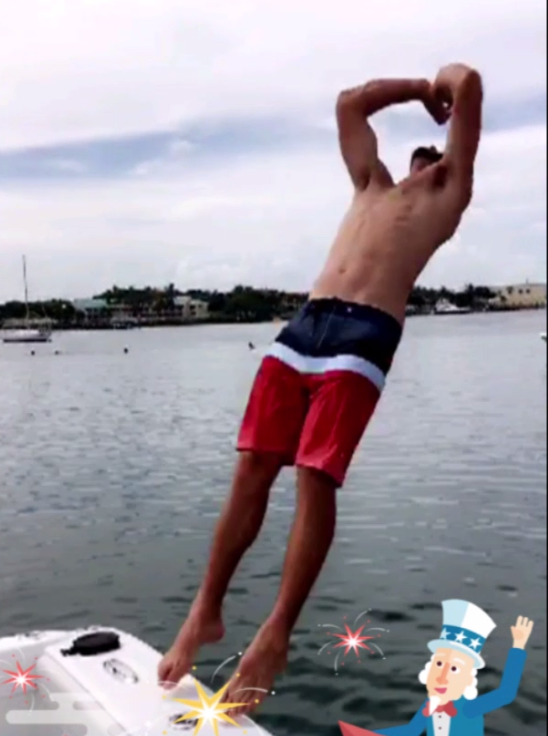 Video Dustin Johnson Does An Insane 360 Backflip Off A Boat Golfcentraldaily Golf Parody Fun Gossip Jokes Betting Tips